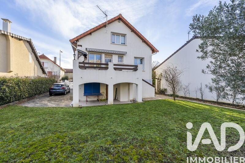 Maison - 110 m² - 5 pièces