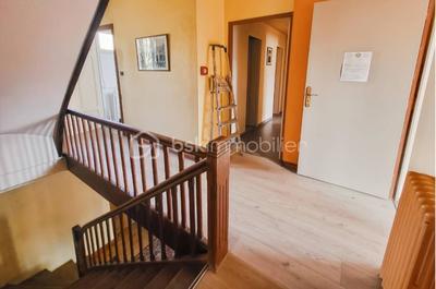 Propriété - 900 m² - 40 pièces