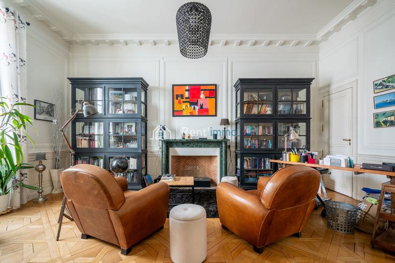 Appartement - 225 m² - 7 pièces