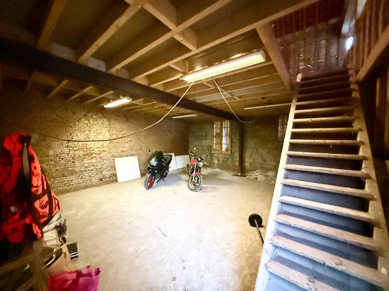 Maison - 163 m² - 6 pièces