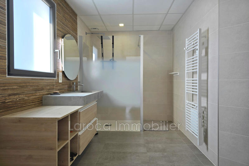 Villa - 280 m² - 5 pièces