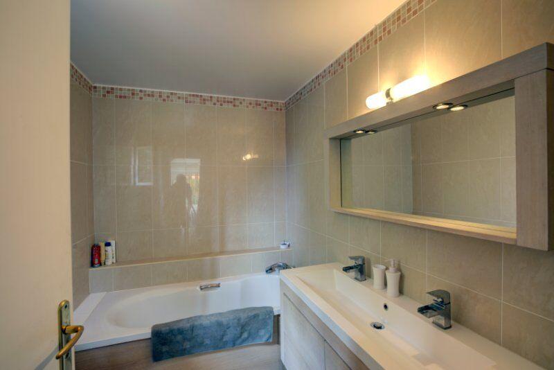 Villa - 155 m² - 7 pièces