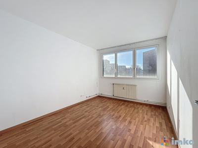 Appartement - 79 m² - 4 pièces