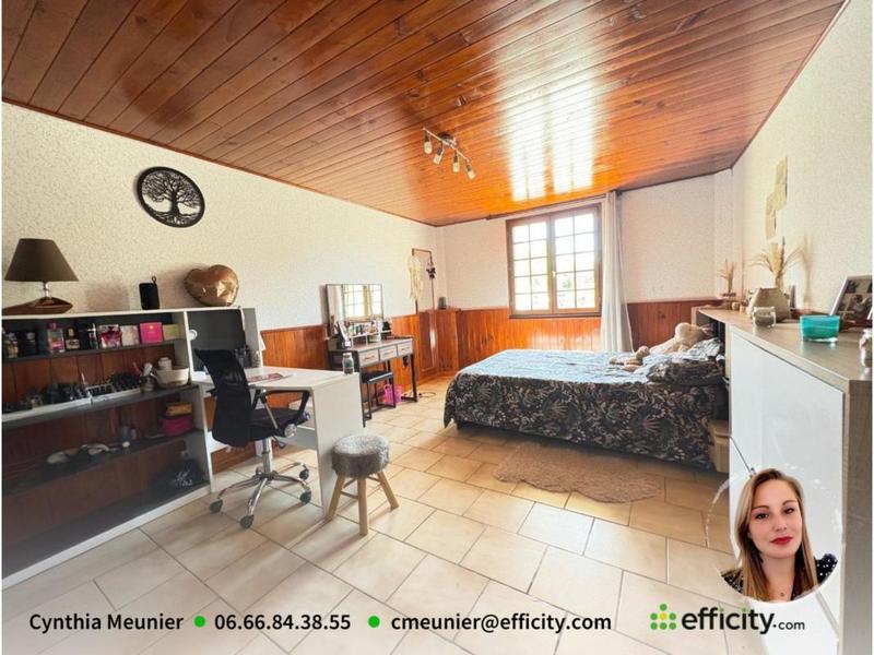 Maison - 324 m² - 11 pièces