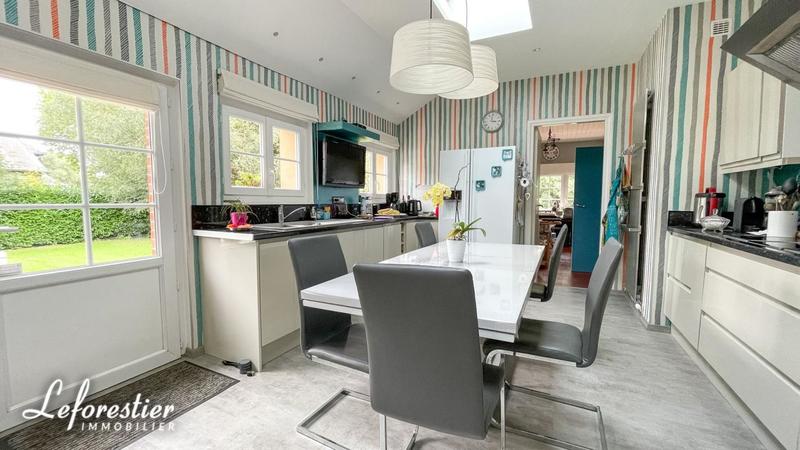 Propriété - 400 m² - 6 pièces