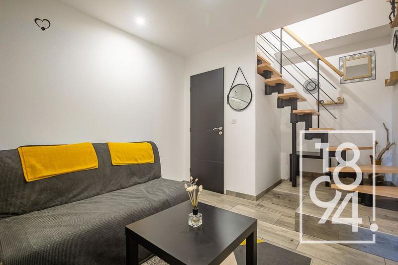 Maison - 180 m² - 6 pièces