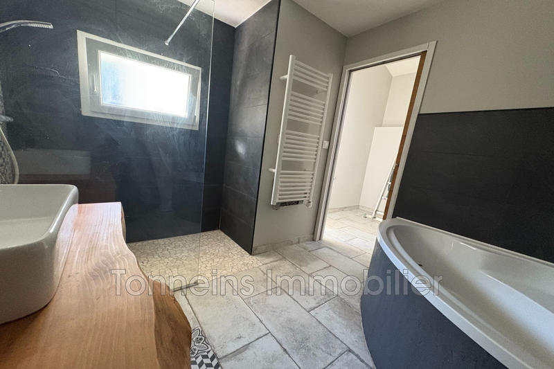 Maison - 77 m² - 3 pièces