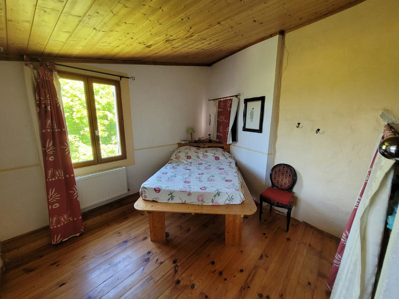 Maison - 170 m² - 9 pièces