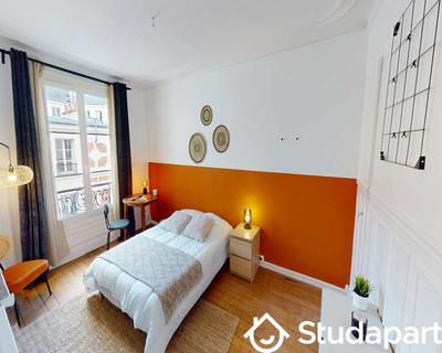 Chambre - 80 m² - 1 pièce