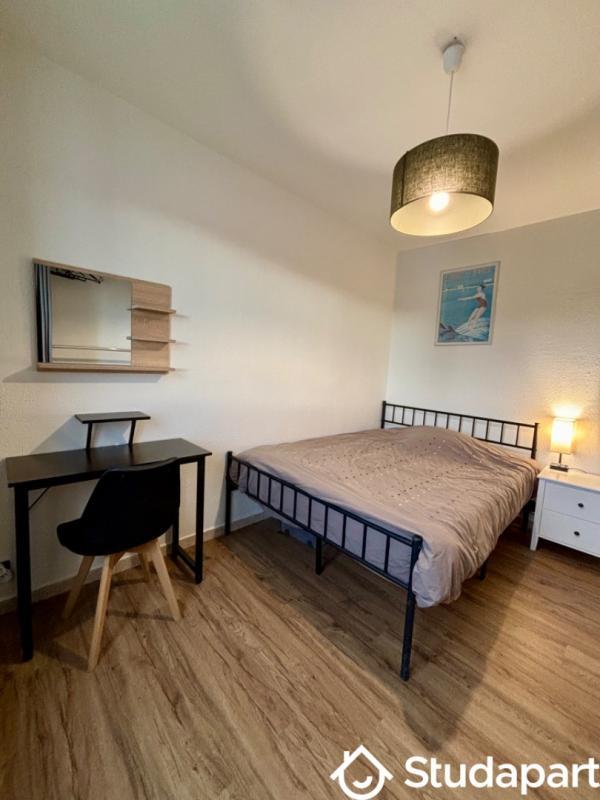 Chambre - 9 m² - 1 pièce