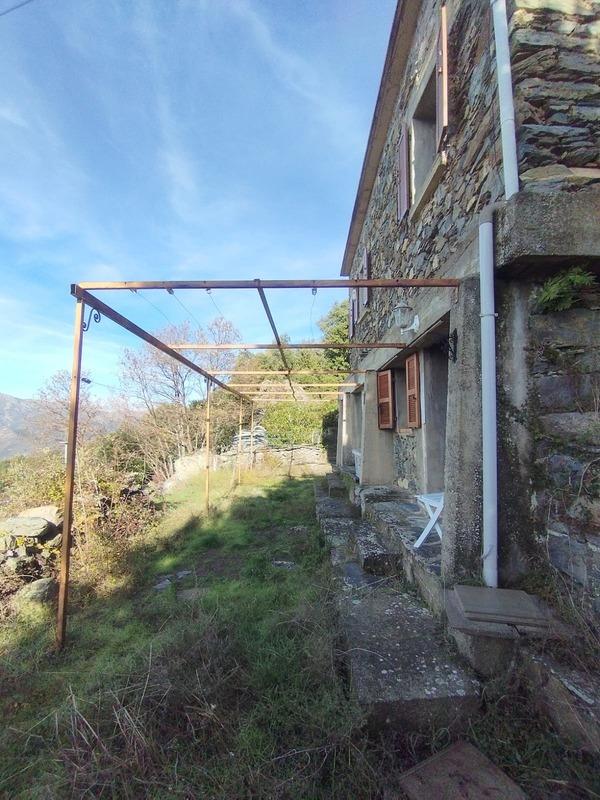 Maison - 111 m² - 5 pièces