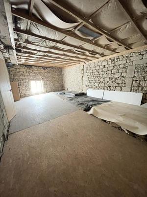 Maison en pierre - 100 m² - 3 pièces