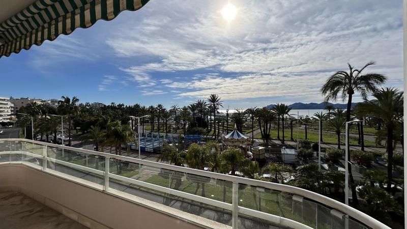 Appartement - 89 m² - 3 pièces