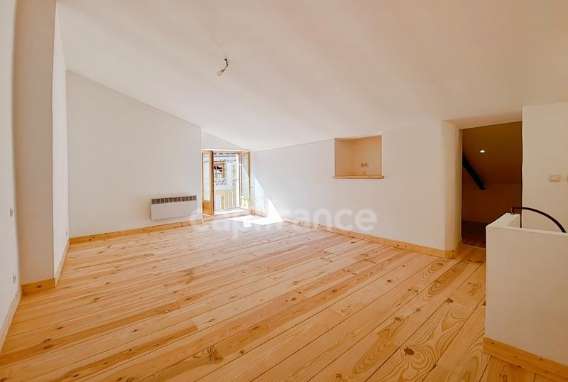 Maison de village - 90 m² - 5 pièces