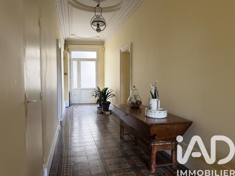 Maison de ville - 295 m² - 8 pièces