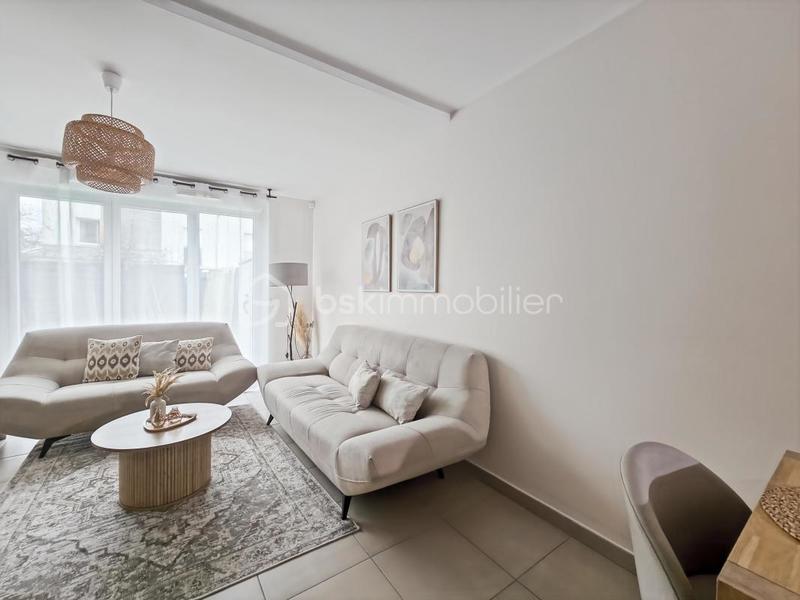 Maison - 96 m² - 5 pièces