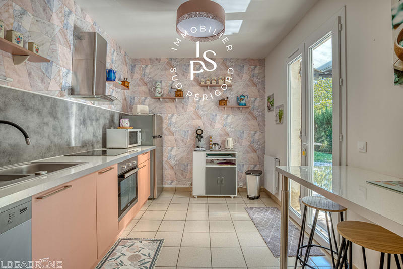 Maison - 192 m² - 6 pièces