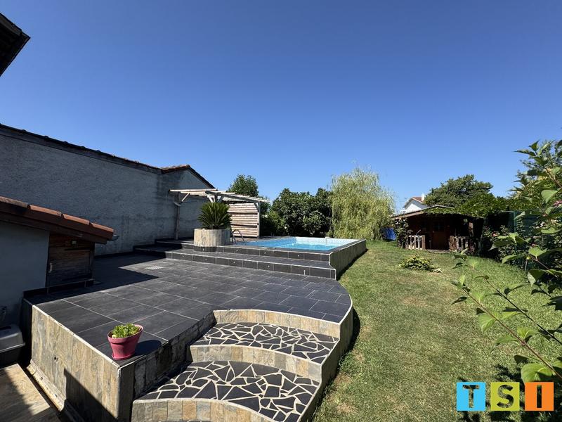 Maison - 135 m² - 6 pièces