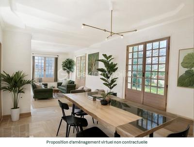 Maison traditionnelle - 195 m² - 6 pièces