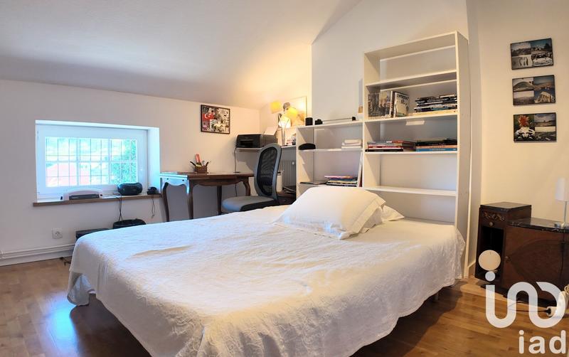 Maison - 380 m² - 9 pièces