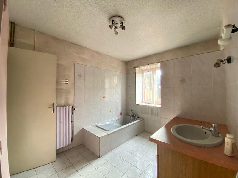 Maison - 152 m² - 7 pièces