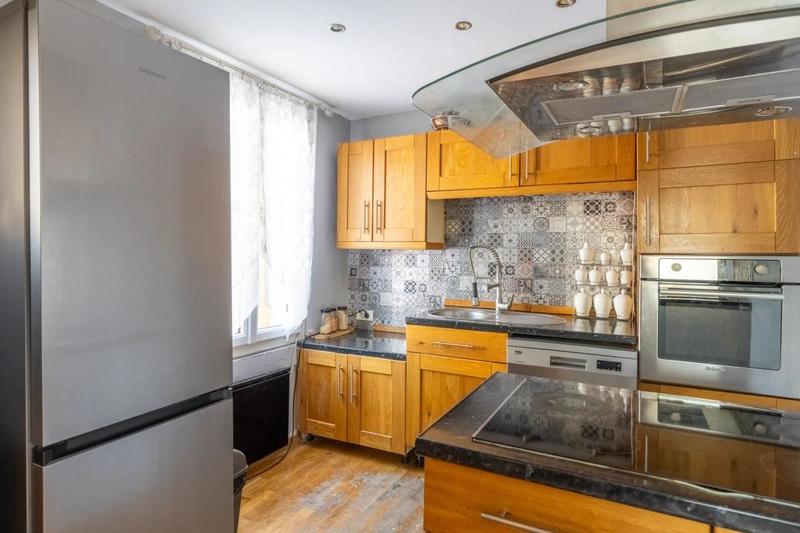 Maison - 100 m² - 6 pièces