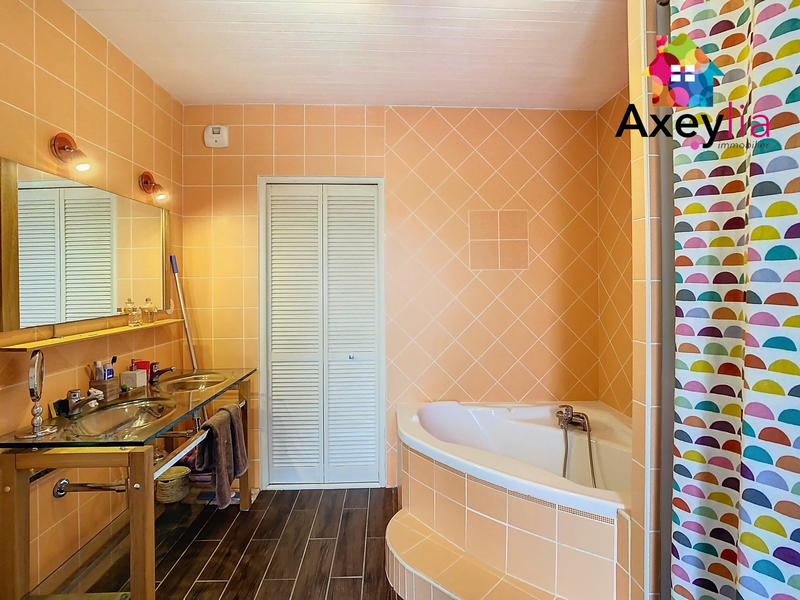 Maison - 157 m² - 6 pièces