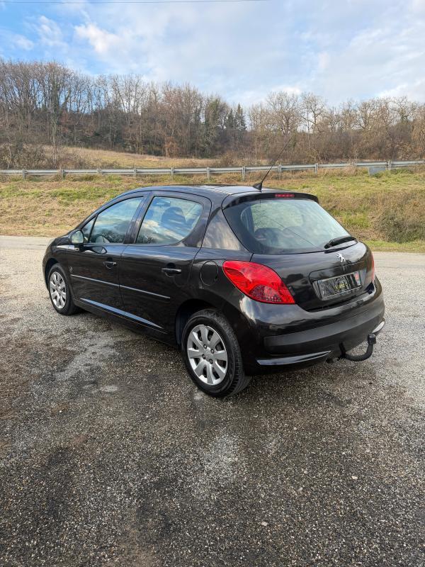 Peugeot 207 serie 64