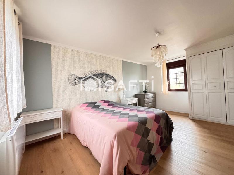 Maison - 121 m² - 7 pièces