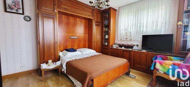 Maison - 216 m² - 5 pièces