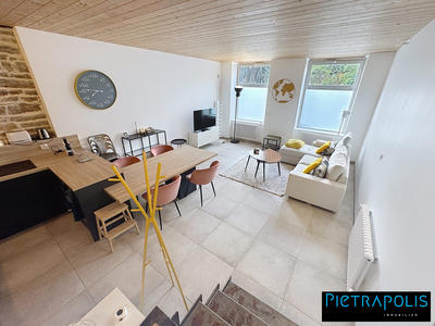 Appartement - 81 m² - 4 pièces