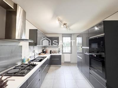 Maison - 146 m² - 6 pièces