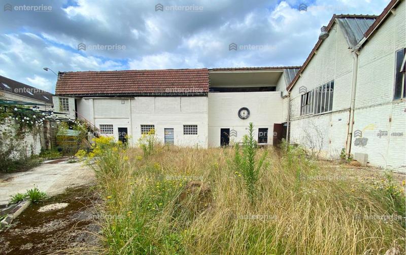 Local d'activité / Entrepôt - 1 650 m²