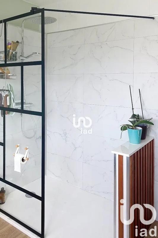 Maison - 93 m² - 4 pièces