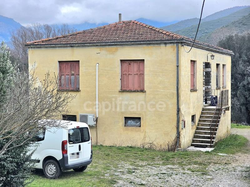 Maison - 193 m² - 5 pièces