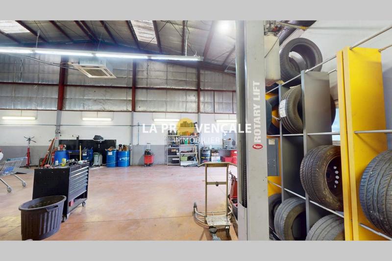 Fonds de commerce - 240 m²