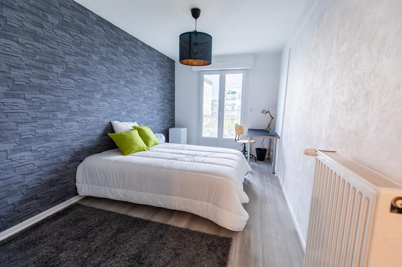 Appartement - 92 m² - 5 pièces