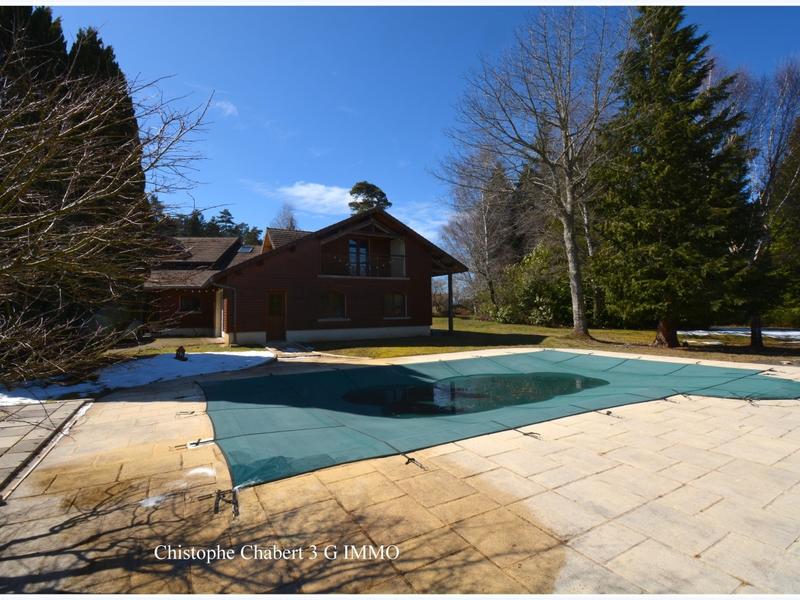 Villa - 340 m² - 10 pièces