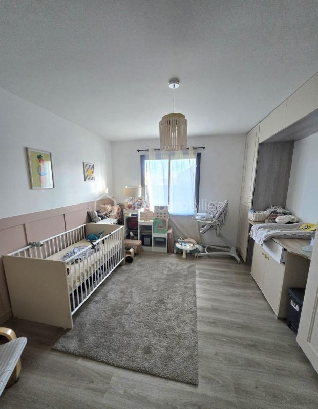 Pavillon - 97 m² - 3 pièces