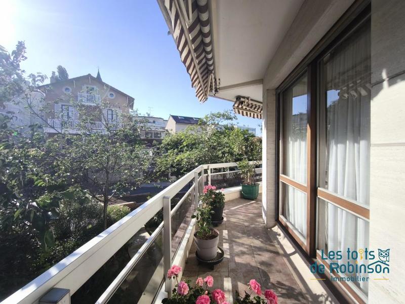 Appartement - 82 m² - 4 pièces