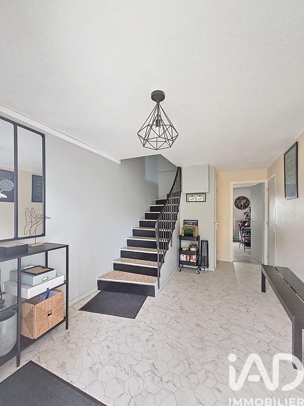 Maison - 147 m² - 6 pièces