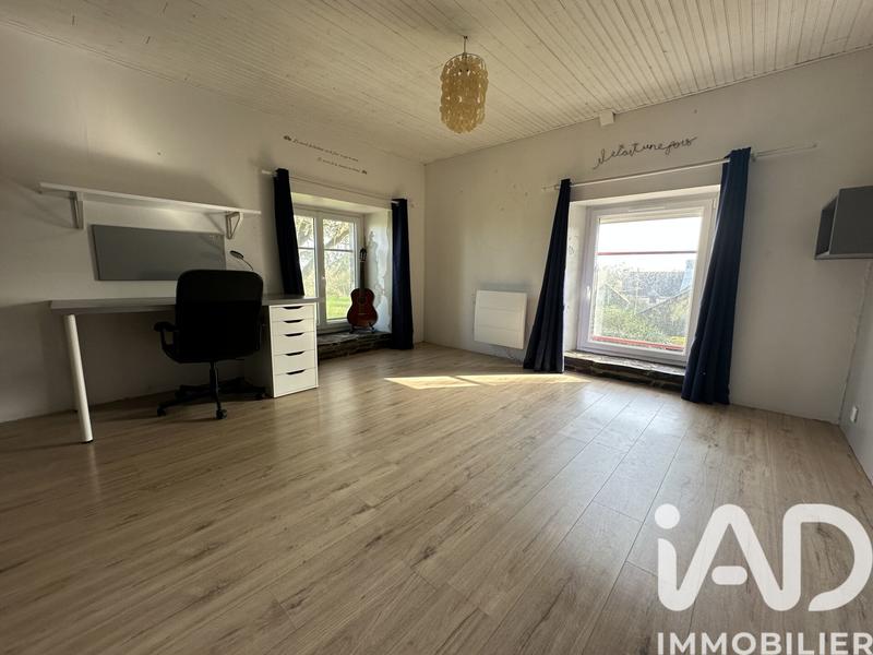 Maison - 210 m² - 8 pièces