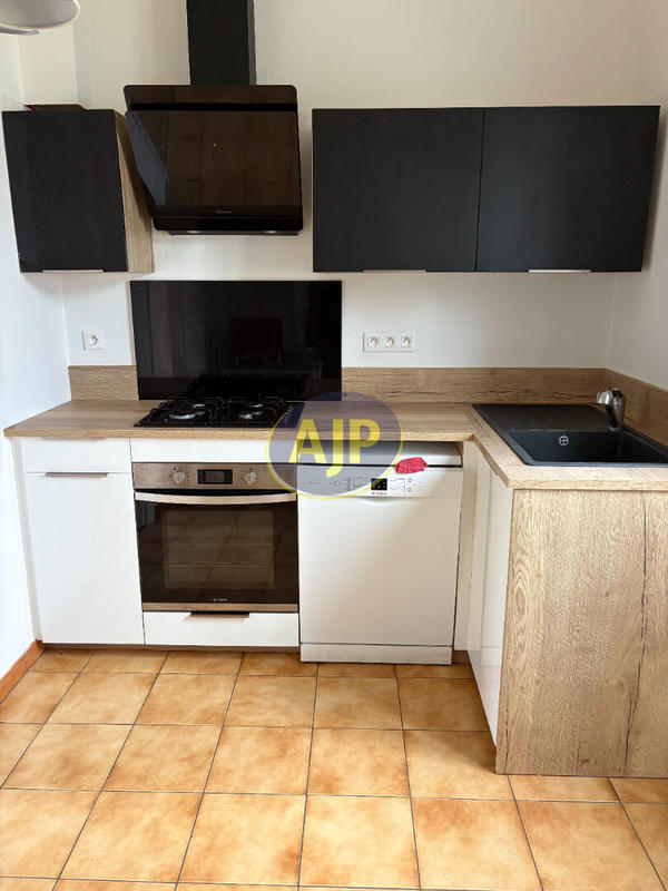 Maison - 97 m² - 4 pièces