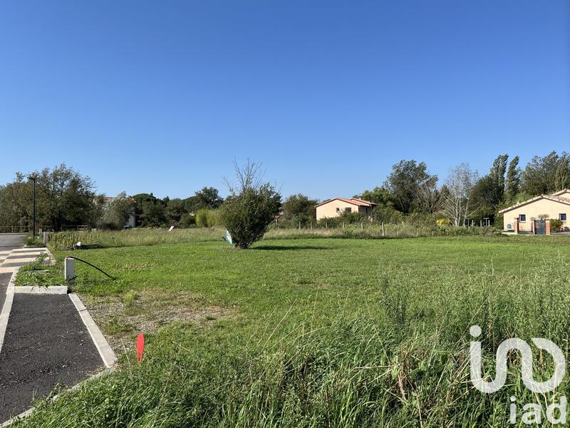 Terrain - 702 m²