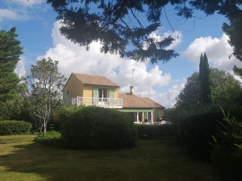 Maison - 141 m² - 8 pièces