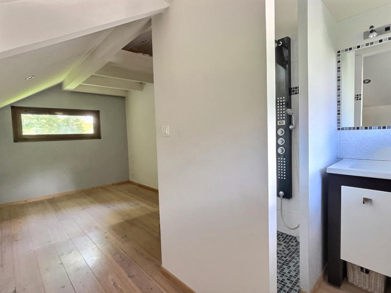 Villa - 141 m² - 6 pièces