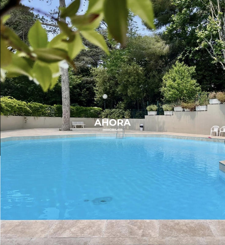 Appartement - 85 m² - 3 pièces