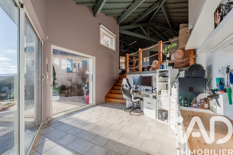 Maison - 175 m² - 6 pièces