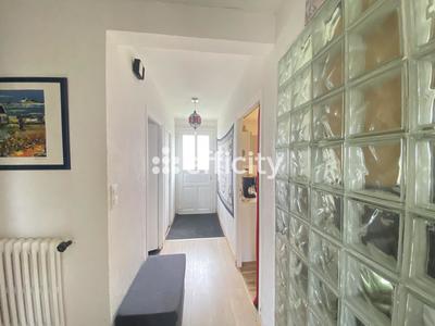 Maison - 107 m² - 4 pièces