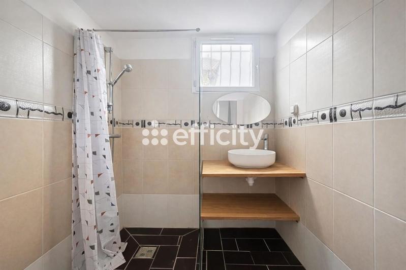 Maison - 65 m² - 3 pièces